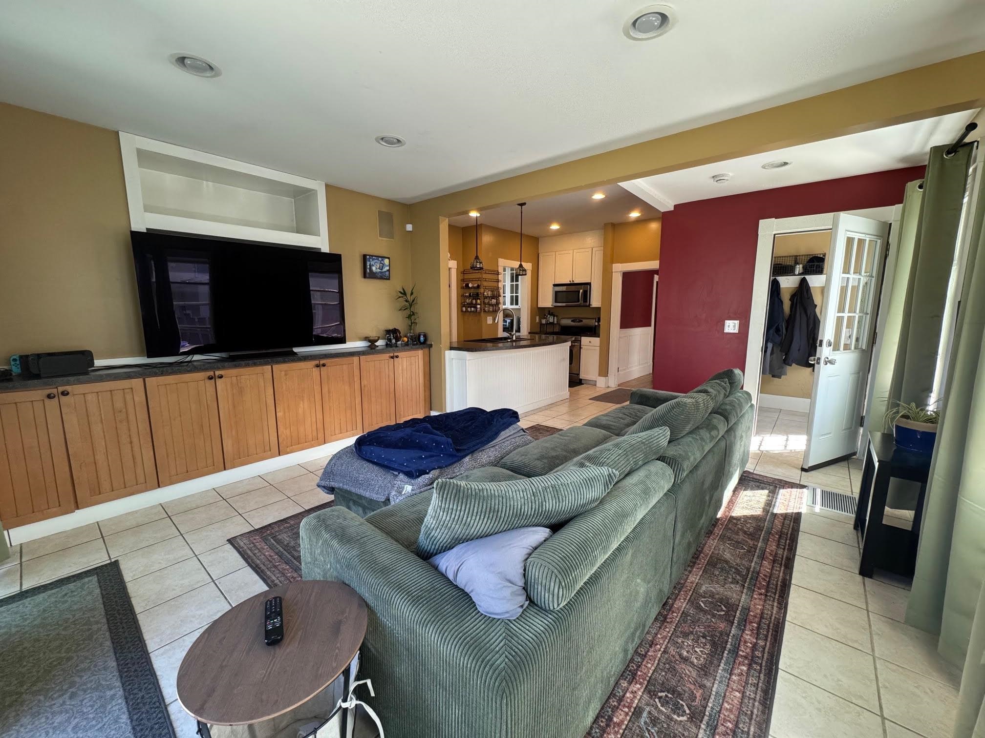 83 Baxter Street Rutland, VT 05701 - Photo 7 of 27