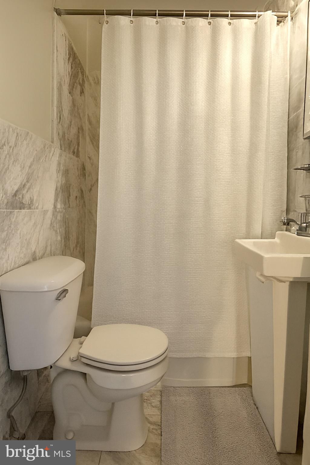 2008 Chestnut Street, Unit 2R Philadelphia, PA 19103 - Photo 3 of 7