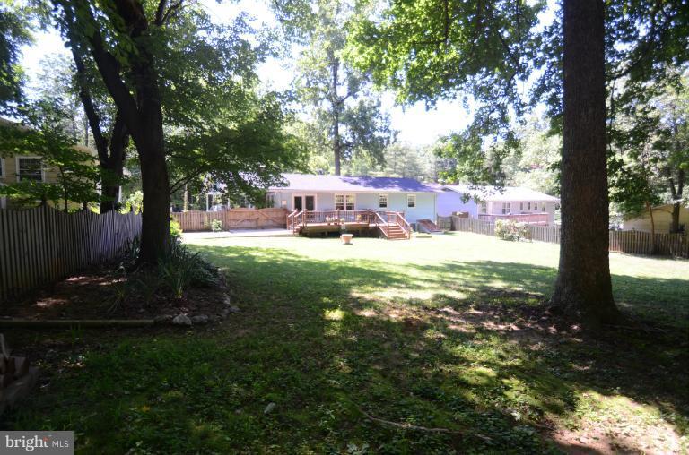 41 Sheridan Road Arnold, MD 21012 - Photo 2 of 30 Backyard and Home
