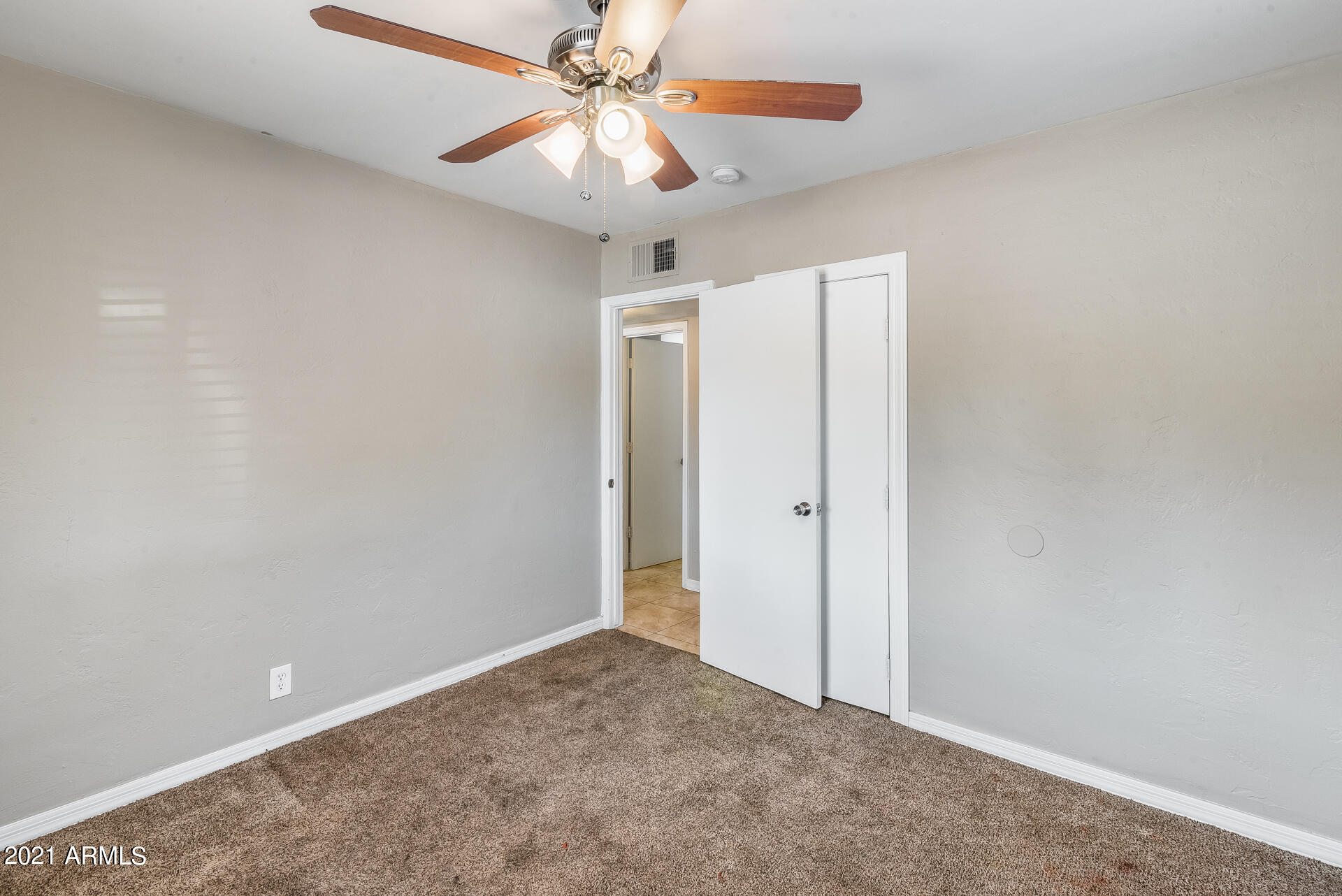 3026 West Monte Vista Road Phoenix, AZ 85009 - Photo 9 of 29
