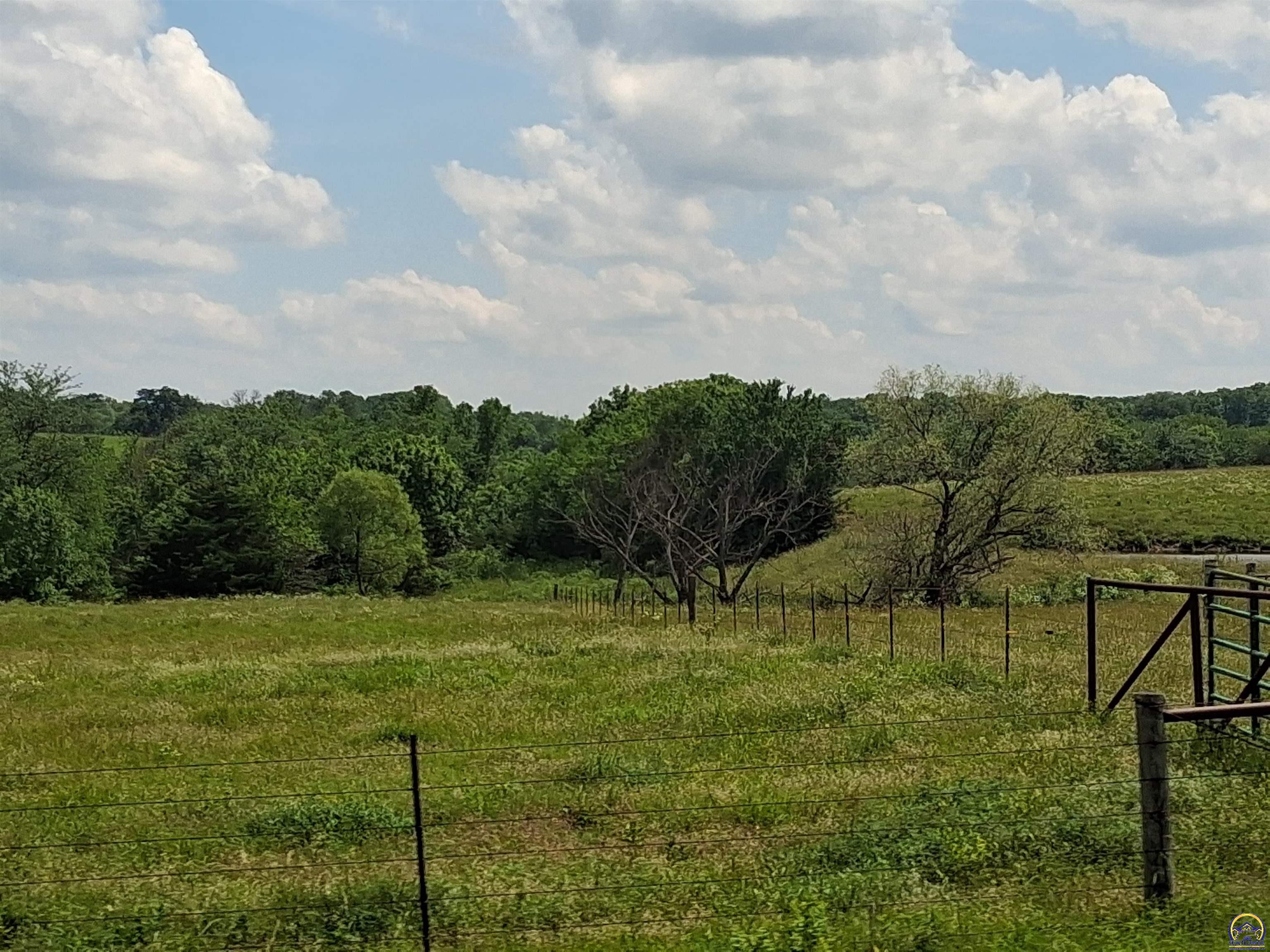 6841 Highway 56 Overbrook, KS 66524 - Photo 10 of 37