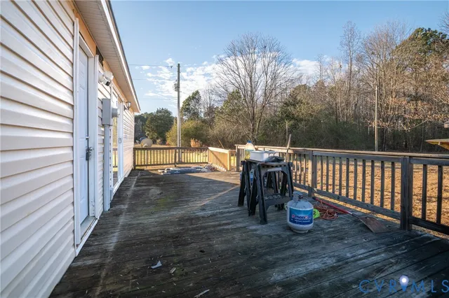 $185,000 | 33245 Walnut Hill Road, Waverly, VA 23890