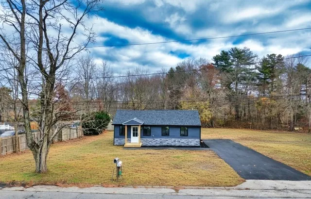 $489,900 | 4 Water Street, Lakeville, MA 02347