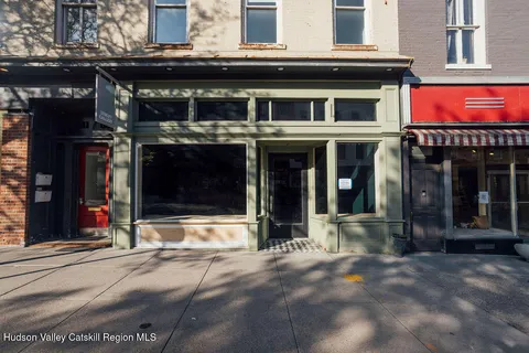 $5,100 | 609 Warren Street, Hudson, NY 12534