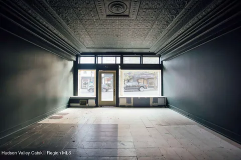 $5,100 | 609 Warren Street, Hudson, NY 12534