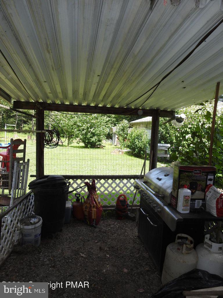 8623 Rextown Road Slatington, PA 18080 - Photo 22 of 42