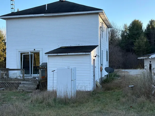 $160,000 | 1328 West Sugar Grove Road, Scottville, MI 49454