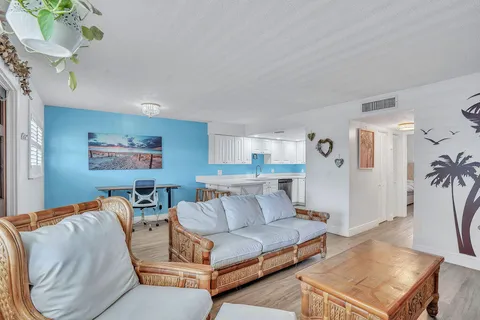 $225,000 | 715 South Ocean Drive, Unit G, Fort Pierce, FL 34949