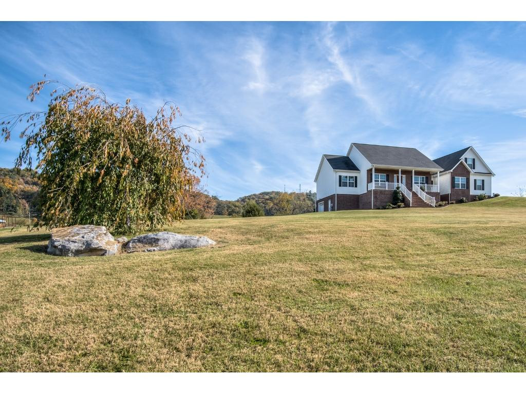 434 Buckingham Road Johnson City, TN 37615 - Photo 2 of 24 Photo 2