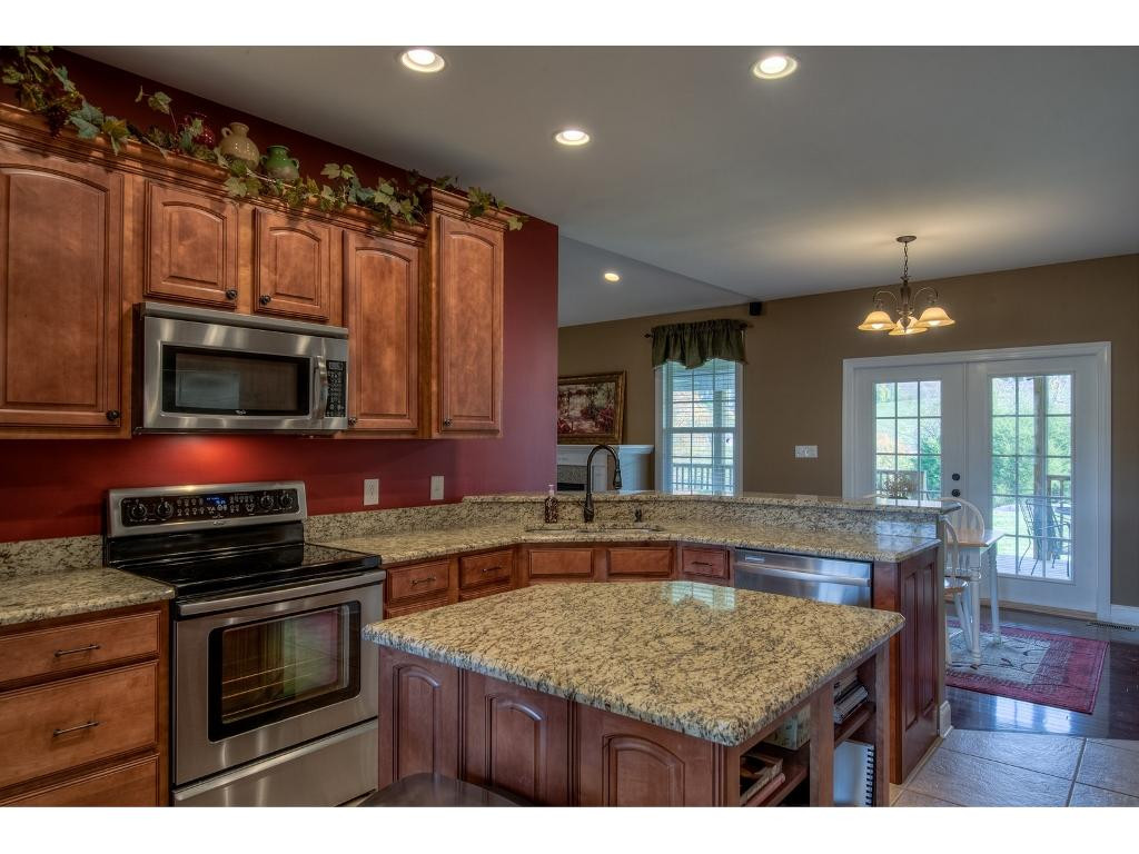 434 Buckingham Road Johnson City, TN 37615 - Photo 6 of 24 Photo 6