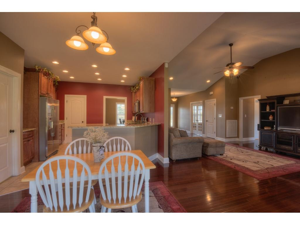 434 Buckingham Road Johnson City, TN 37615 - Photo 8 of 24 Photo 8
