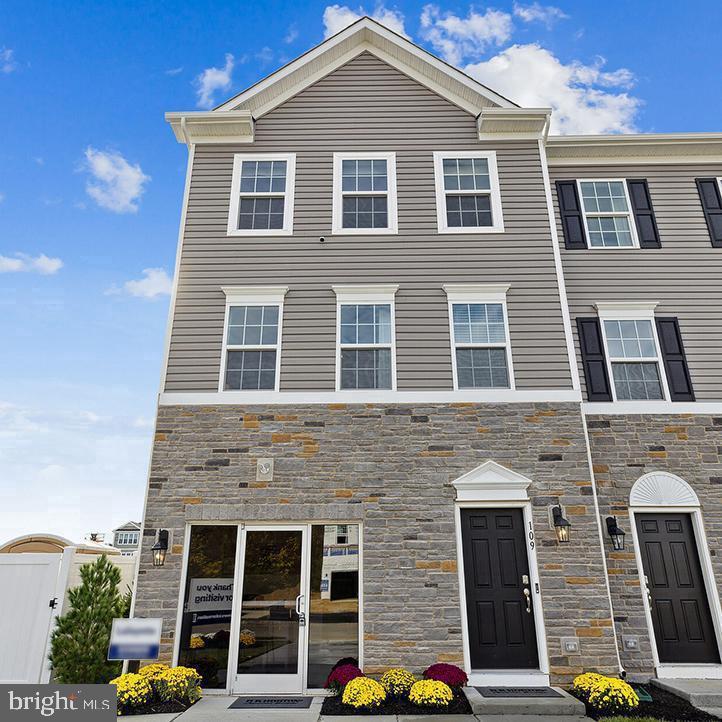 277 Macoun Way Glassboro, NJ 08028 - Photo 2 of 29