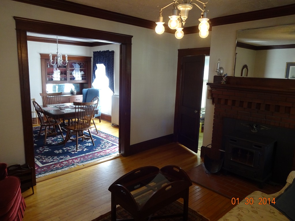 18 Woodman Road Worcester, MA 01602 - Photo 6 of 10