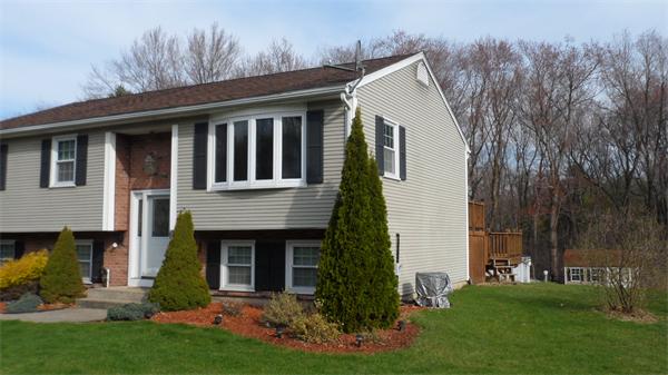 167 Meadowbrook Road Agawam, MA 01001 - Photo 3 of 28 Gallery Image 3
