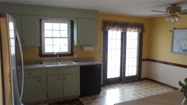 167 Meadowbrook Road Agawam, MA 01001 - Photo 5 of 28 Gallery Image 5