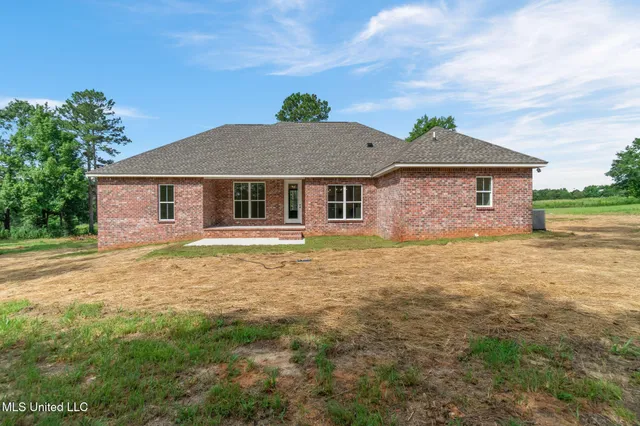$366,850 | 250 Higgins Road, Sumrall, MS 39482