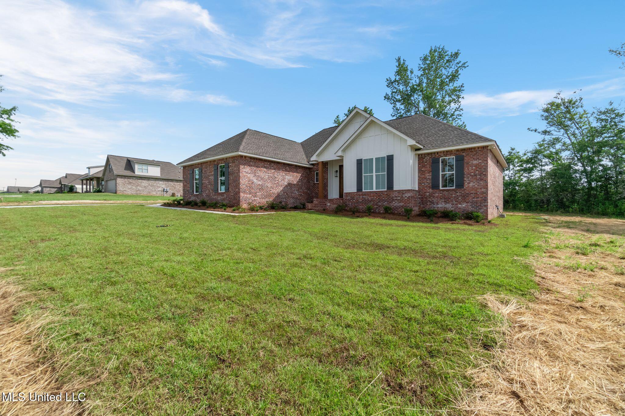 250 Higgins Road Sumrall, MS 39482 - Photo 4 of 47 250_Higgins_Rd-4