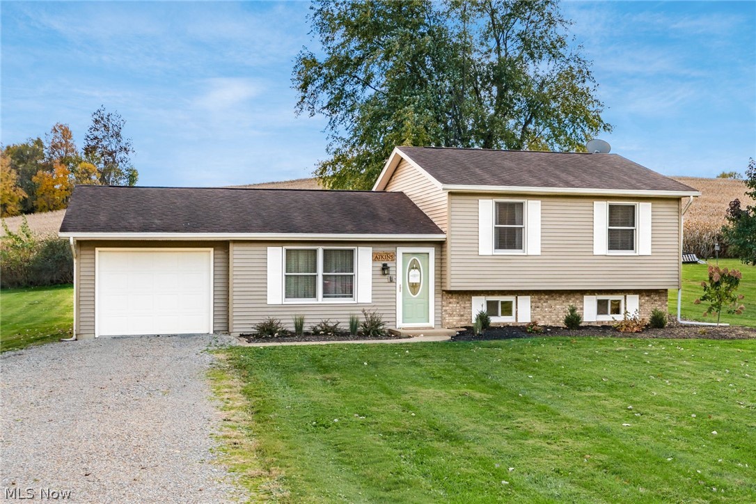 3610 New Riley Road Dresden, OH 43821 - Photo 3 of 32