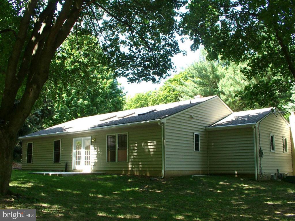 328 Arbor Road Lancaster, PA 17601 - Photo 8 of 9 Gallery Image 8