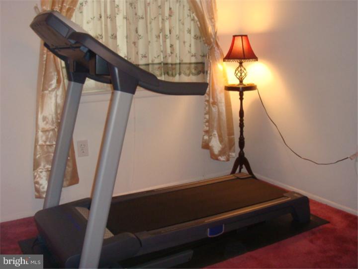 504 Timber Creek Road Lindenwold, NJ 08021 - Photo 12 of 18