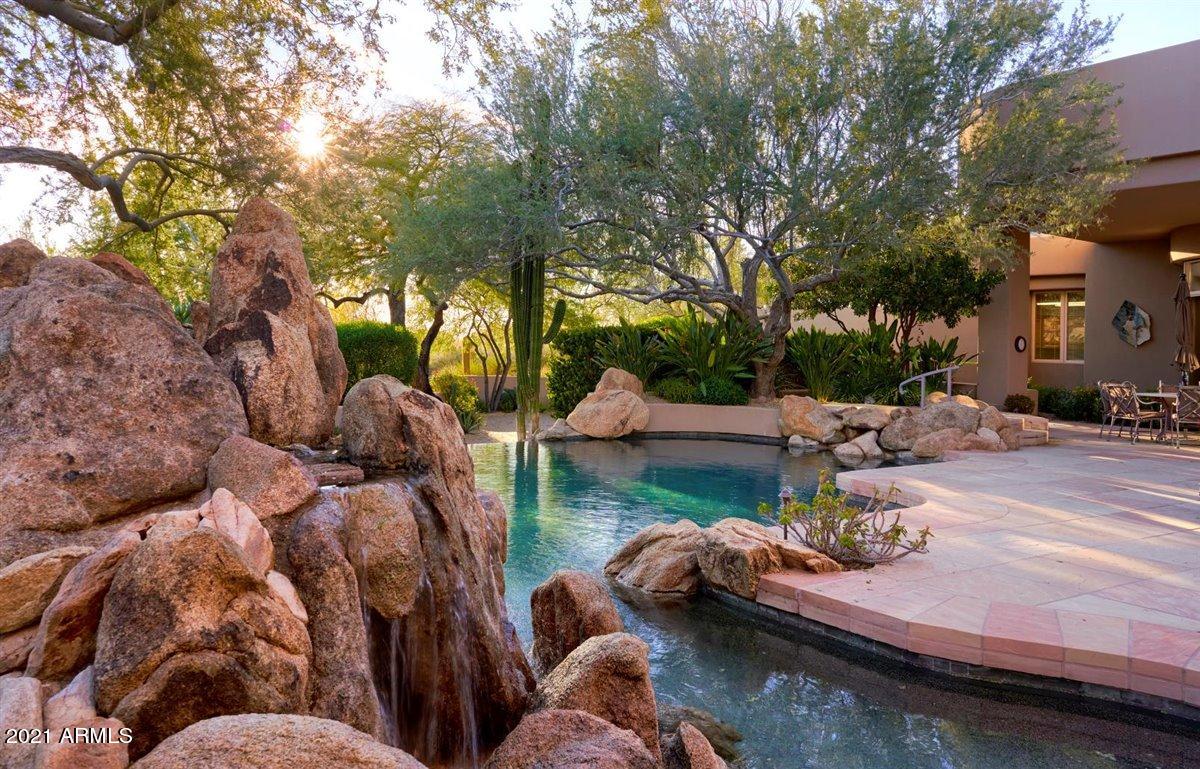 10040 East Happy Valley Road, Unit 661 Scottsdale, AZ 85255 - Photo 11 of 69 Cascading water feature