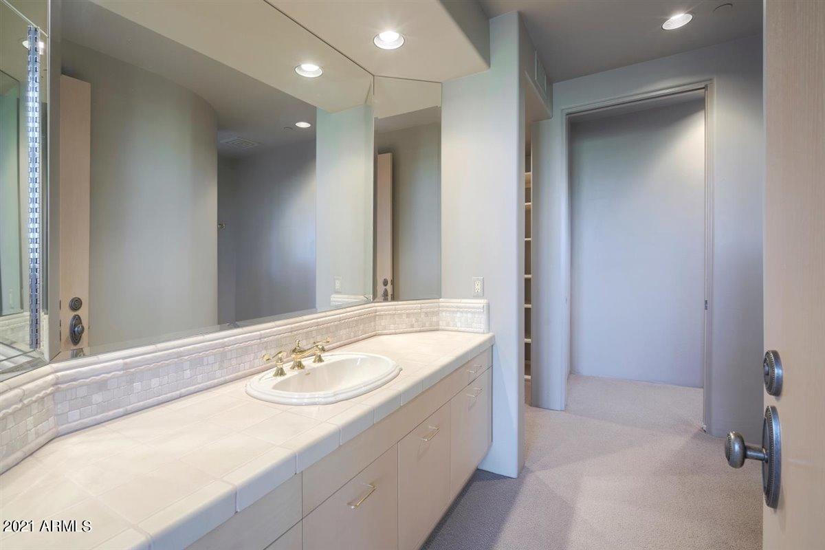 10040 East Happy Valley Road, Unit 661 Scottsdale, AZ 85255 - Photo 56 of 69 Guest bath 2