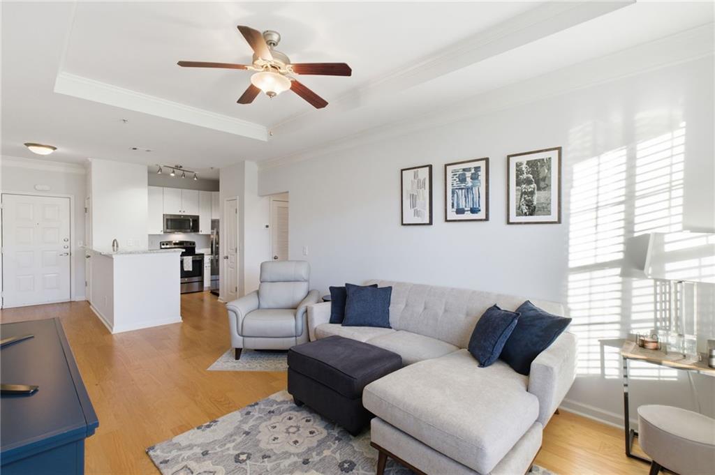 10 Perimeter Summit Boulevard, Unit 4439 Atlanta, GA 30319 - Photo 6 of 69 a living room with furniture