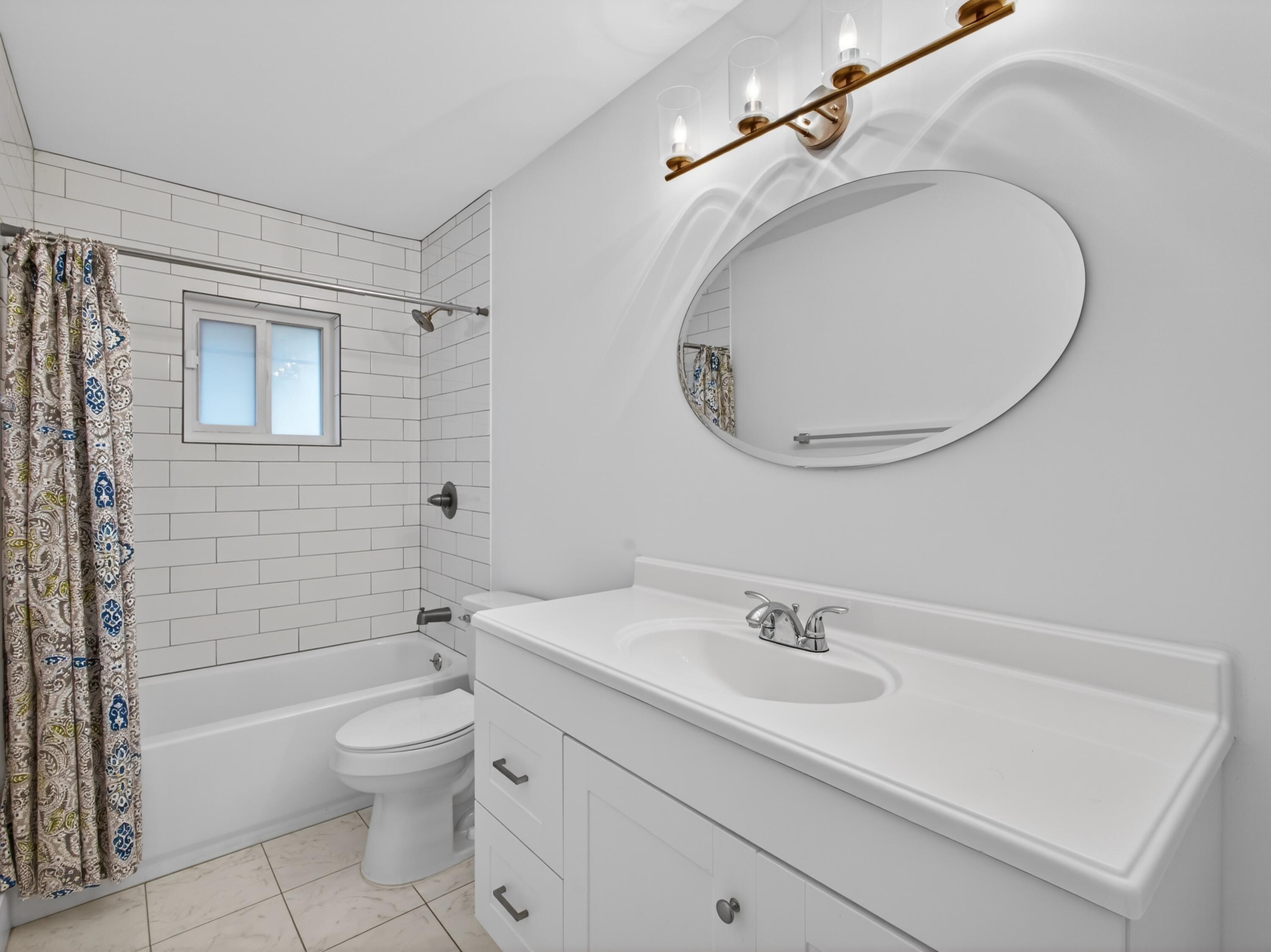 2003 Southwest 17th Street Boynton Beach, FL 33426 - Photo 22 of 38 Guest Bathroom