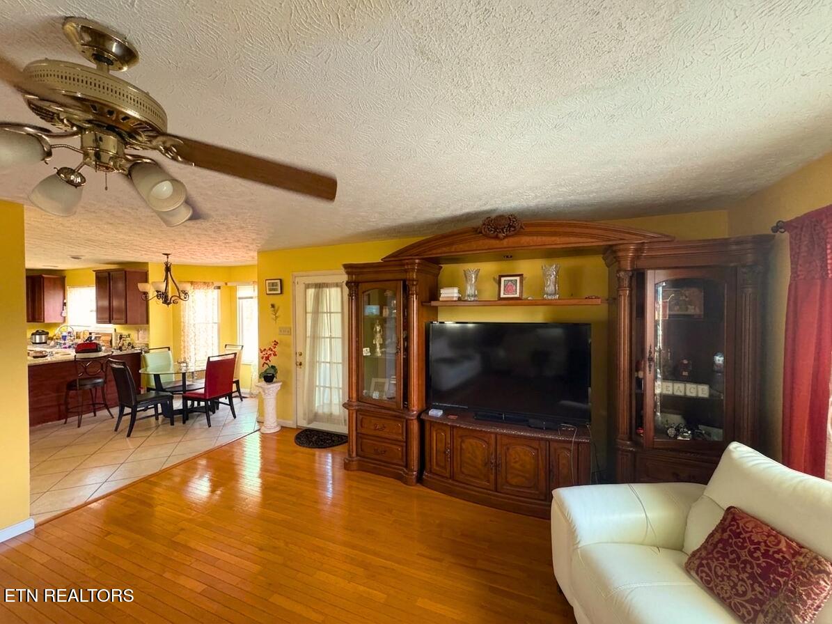 952 Spinnaker Road Knoxville, TN 37934 - Photo 3 of 15 3