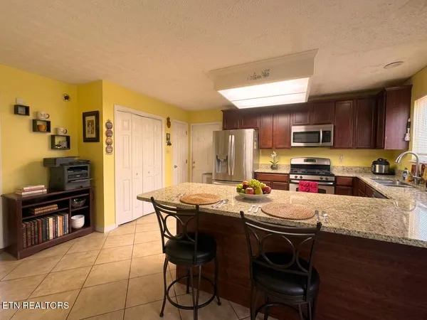 $830,000 | 952 Spinnaker Road, Knoxville, TN 37934