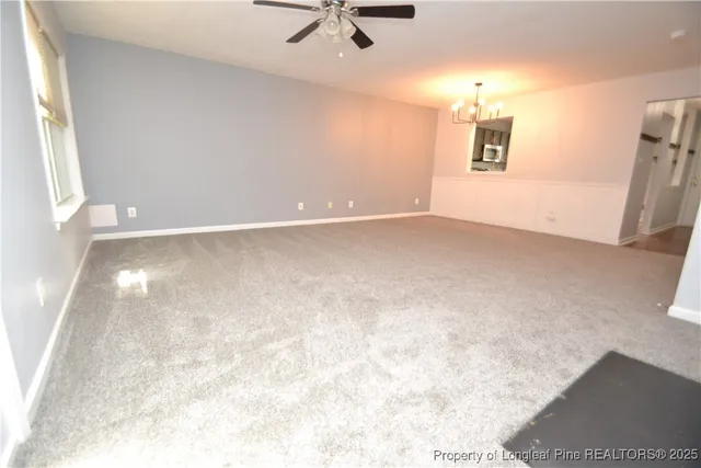 en view of an empty room with a window