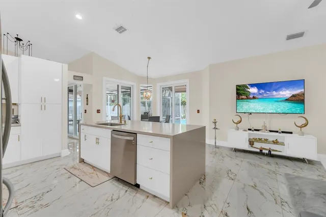 $4,900 | 4112 Northwest 58th Drive, Coconut Creek, FL 33073