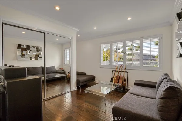 $9,999 | 2461 Allanjay Place, Glendale, CA 91208