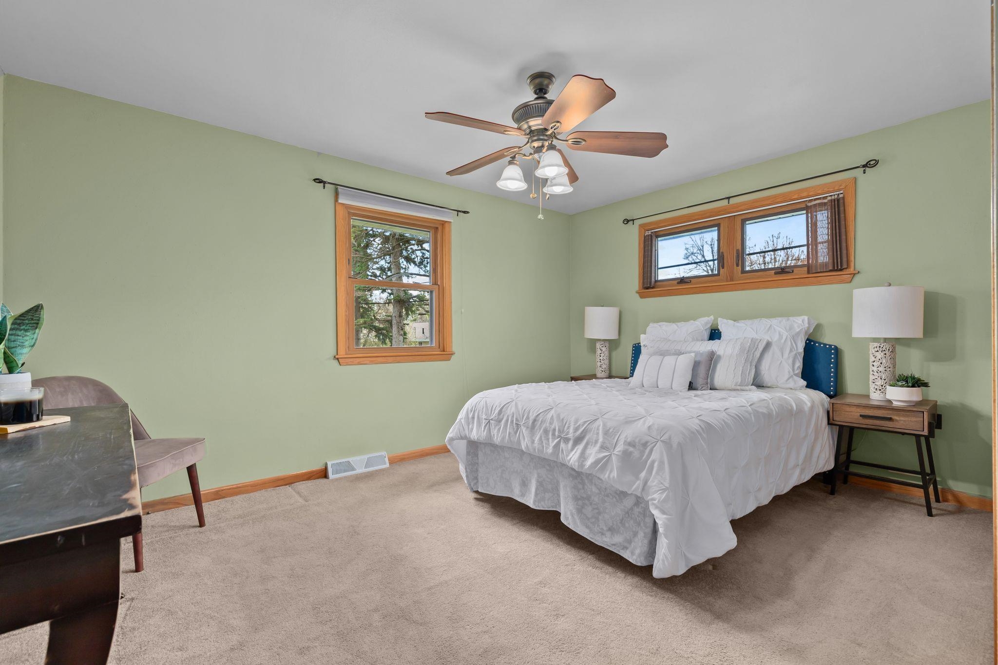 1611 North Nicholas Street Appleton, WI 54914 - Photo 23 of 45