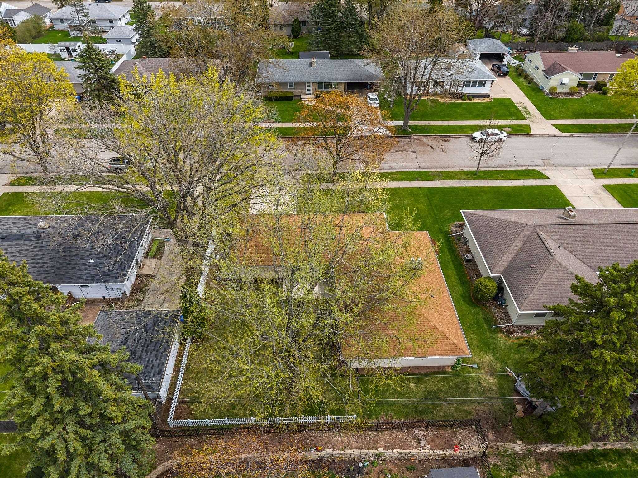 1611 North Nicholas Street Appleton, WI 54914 - Photo 45 of 45