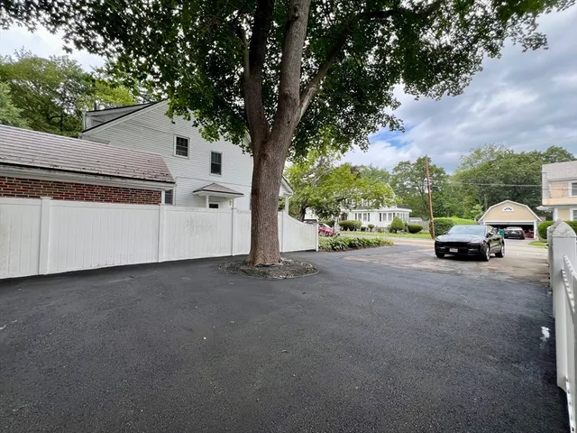 $3,200 | 396 Highland Avenue, Fitchburg, MA 01420