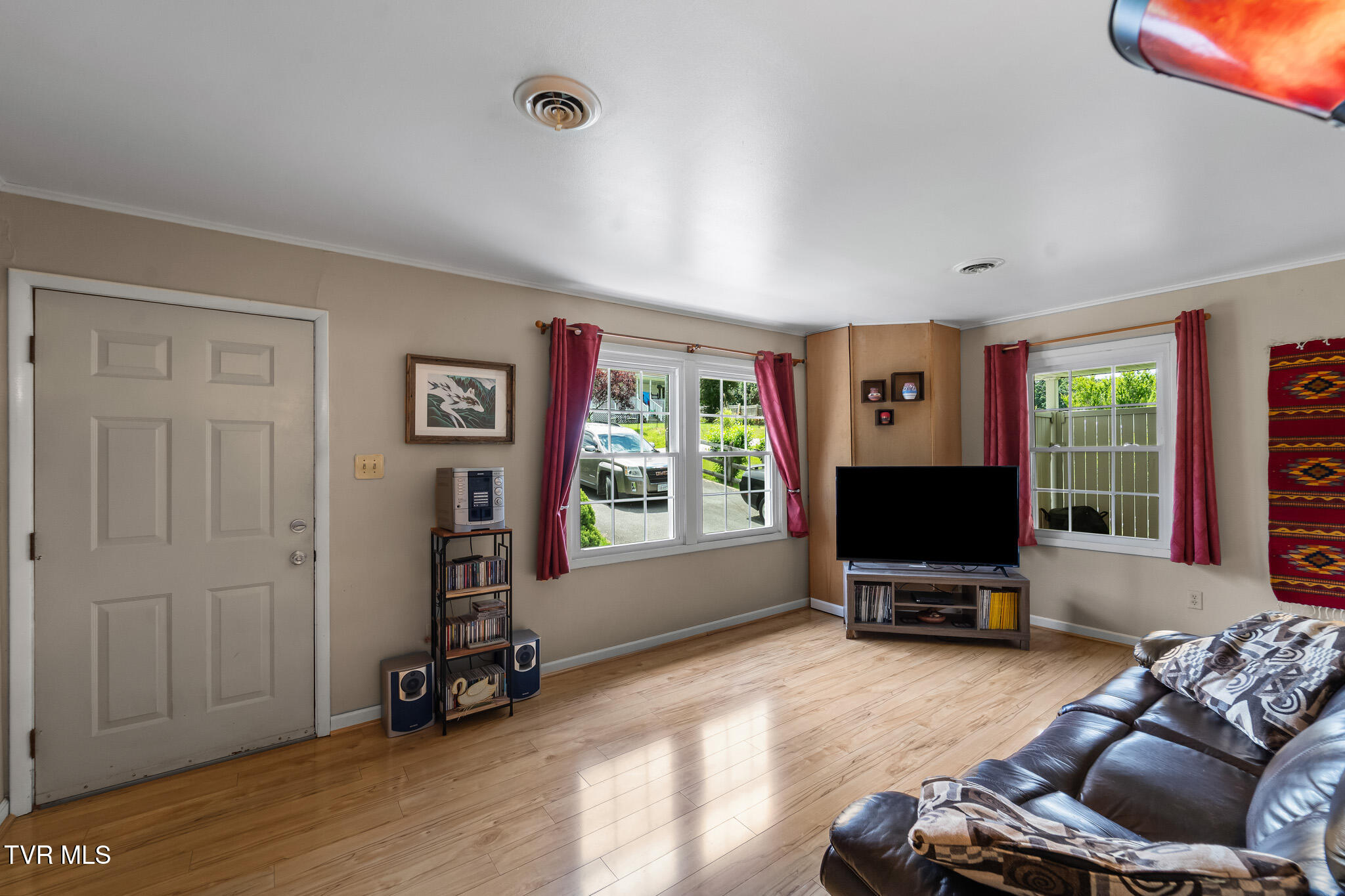 121 Beverly Avenue Southwest Wise, VA 24293 - Photo 11 of 94 DSC08878