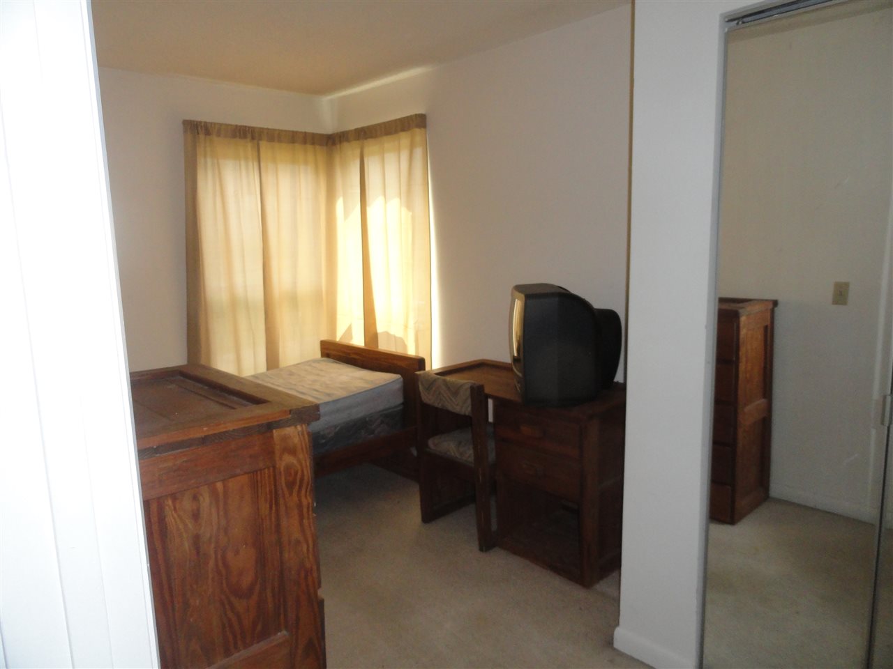 1380 Hunters Road, Unit K Harrisonburg, VA 22801 - Photo 4 of 9 Gallery Image 4