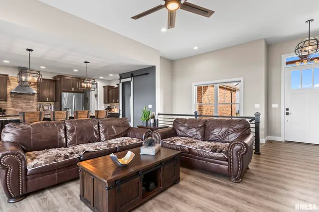 $700,000 | 4621 Innisbrook Drive, Springfield, IL 62711