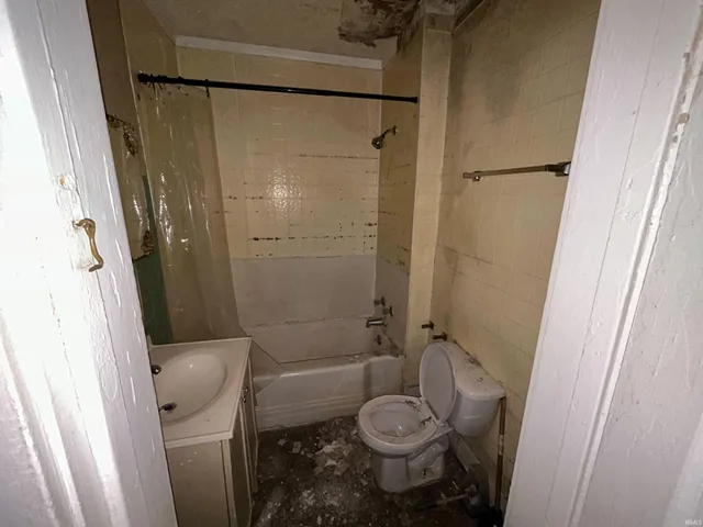 $50,000 | 3811 Oliver Street, Fort Wayne, IN 46806