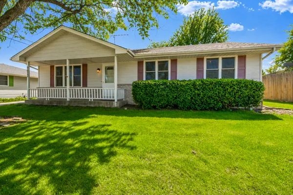 $290,000 | 9617 Grayce Drive, Sturtevant, WI 53177