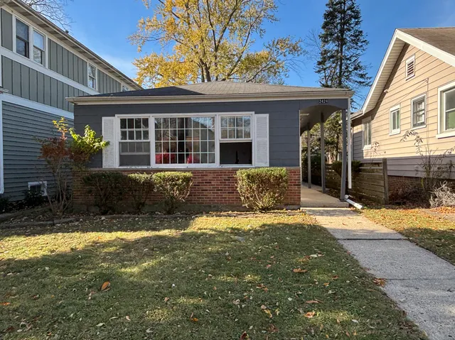 $429,900 | 2424 Cowper Avenue, Evanston, IL 60201