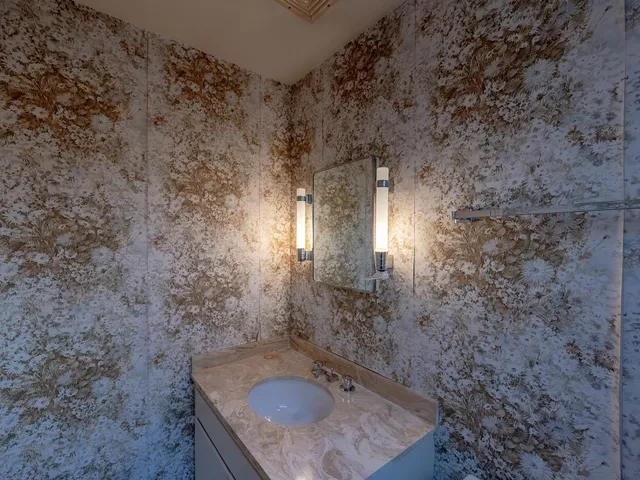 a view of a back yard of the house