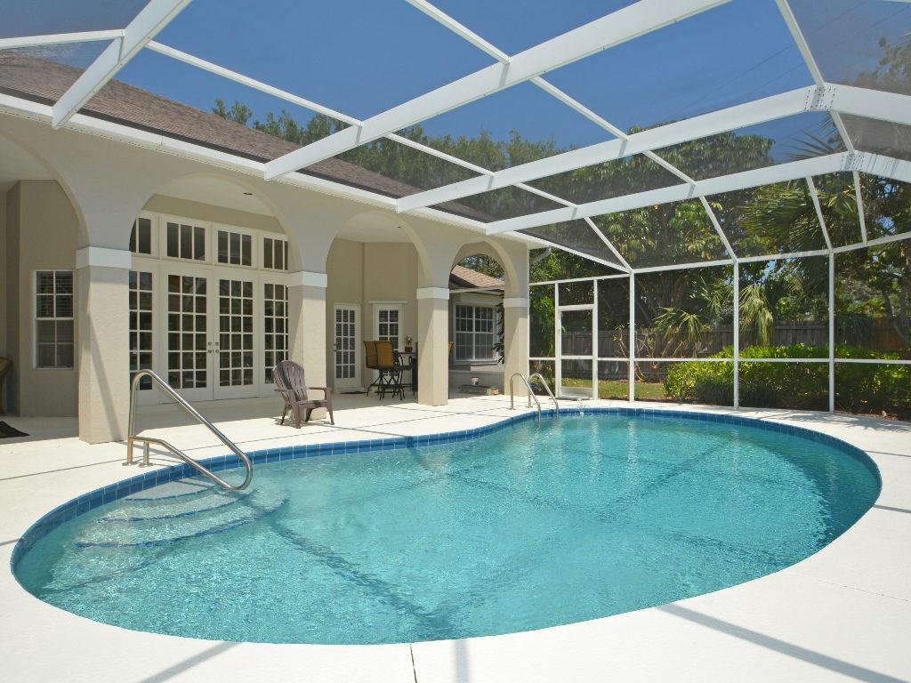 618 Live Oak Road Vero Beach, FL 32963 - Photo 2 of 36