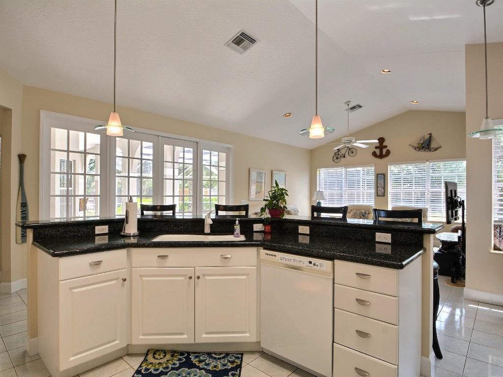 618 Live Oak Road Vero Beach, FL 32963 - Photo 14 of 36