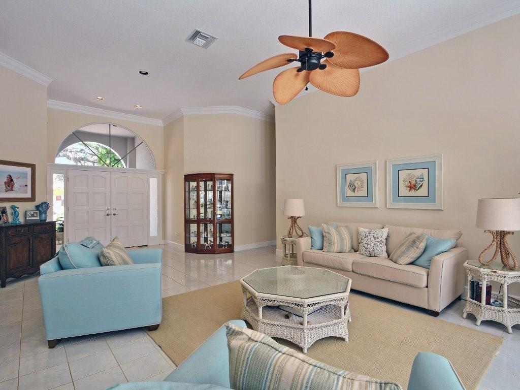 618 Live Oak Road Vero Beach, FL 32963 - Photo 5 of 36