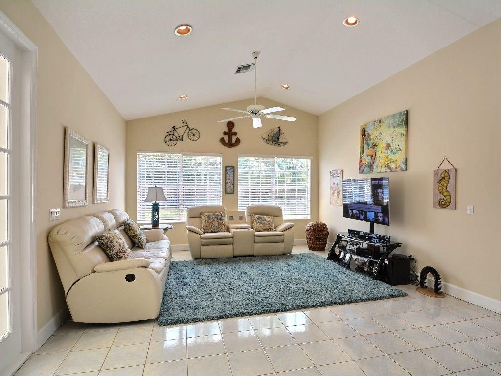 618 Live Oak Road Vero Beach, FL 32963 - Photo 6 of 36