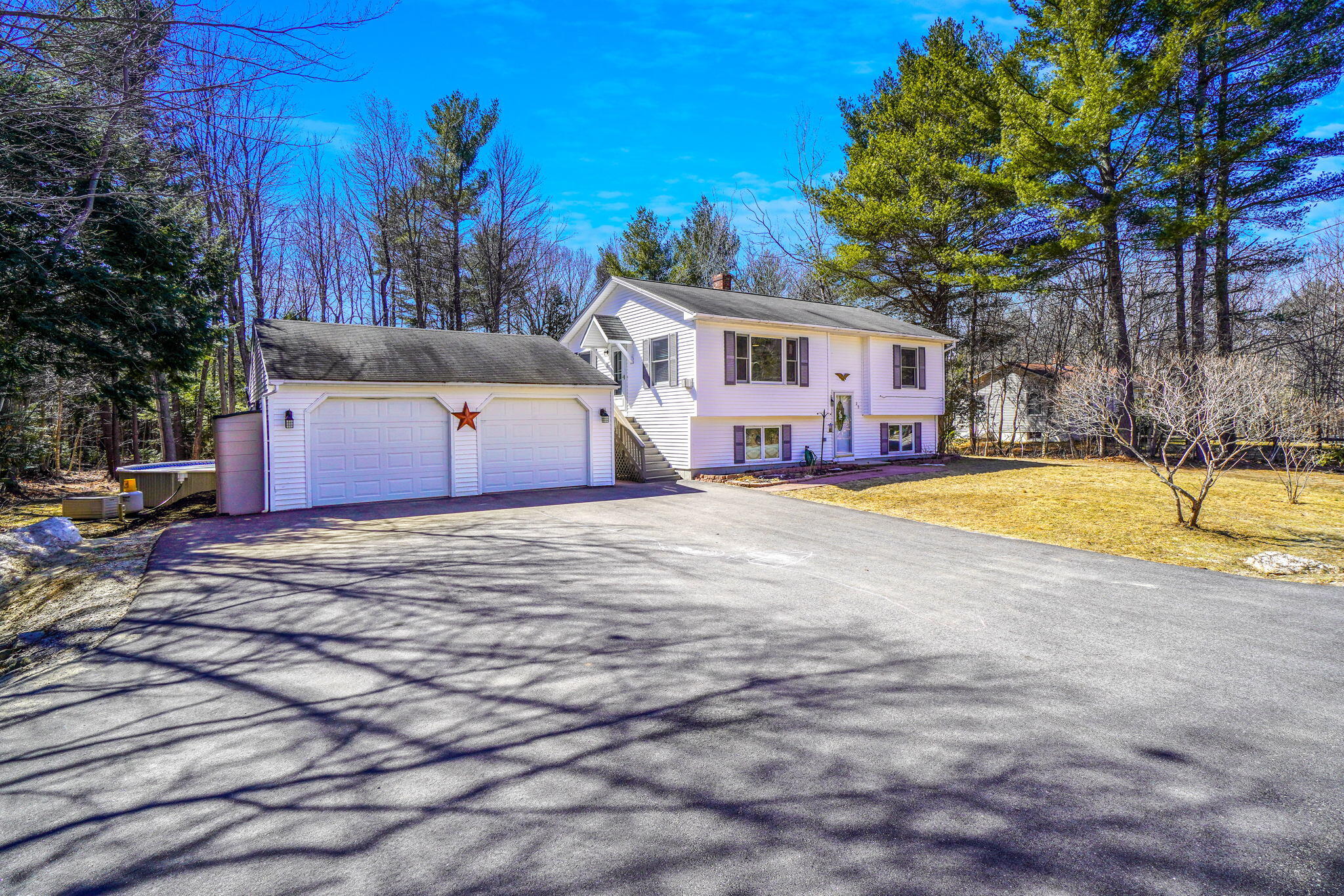 29 Terry Circle Sabattus, ME 04280 - Photo 1 of 28 1-web-or-mls-0aee3fee0d7eb47d3c282bb9061