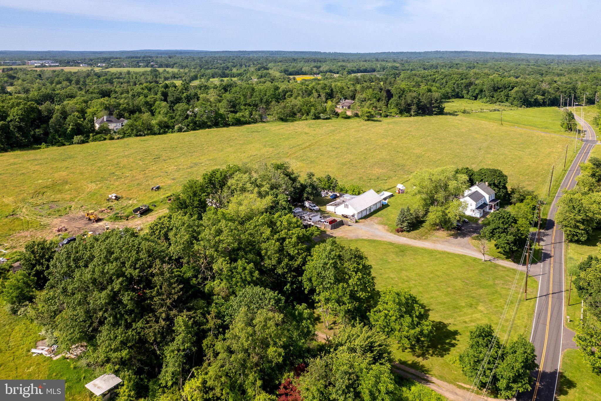 163 Blackwell Road Pennington, NJ 08534 - Photo 2 of 10