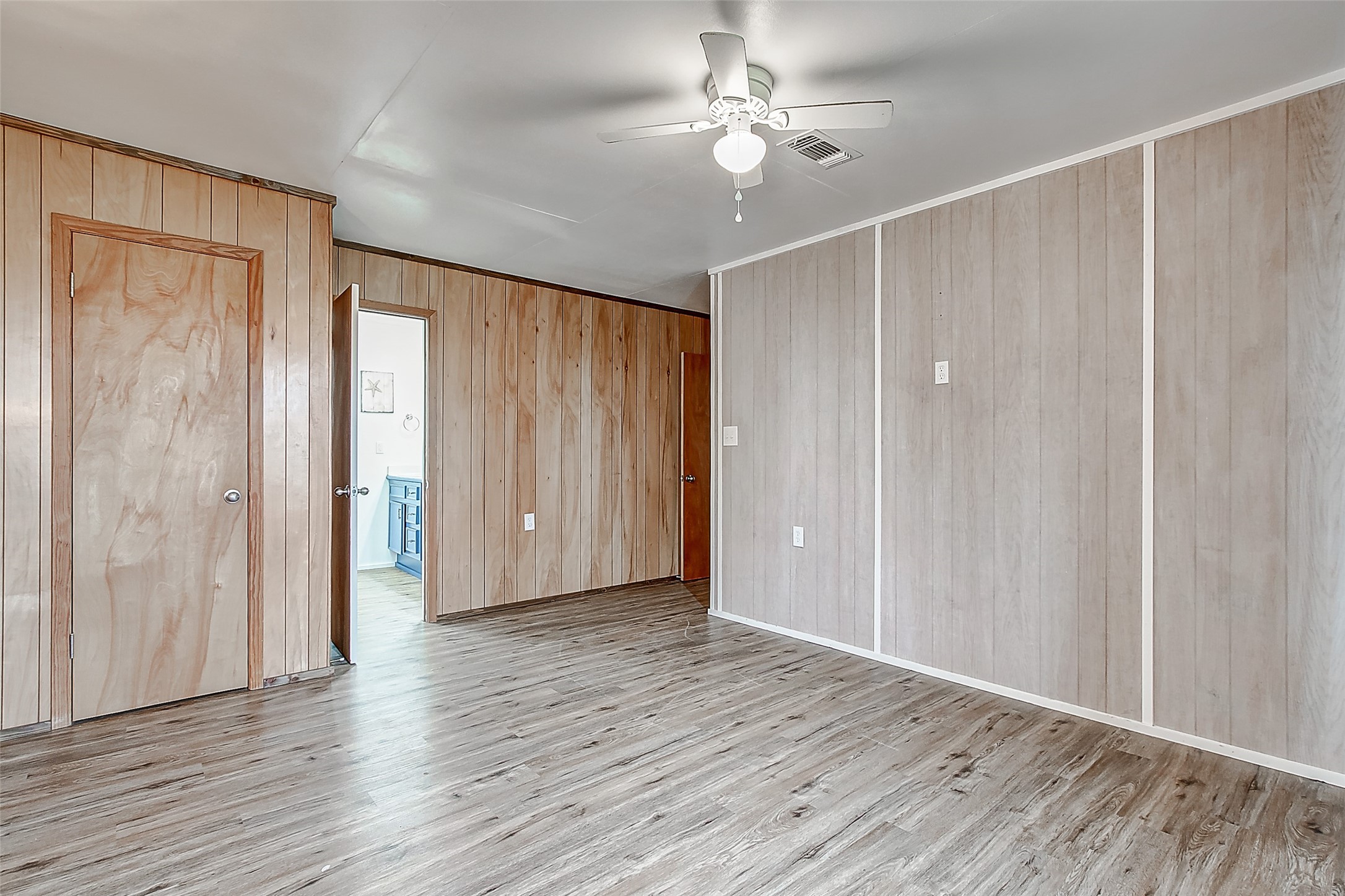 3253 State Highway 87 Crystal Beach, TX 77650 - Photo 2 of 29